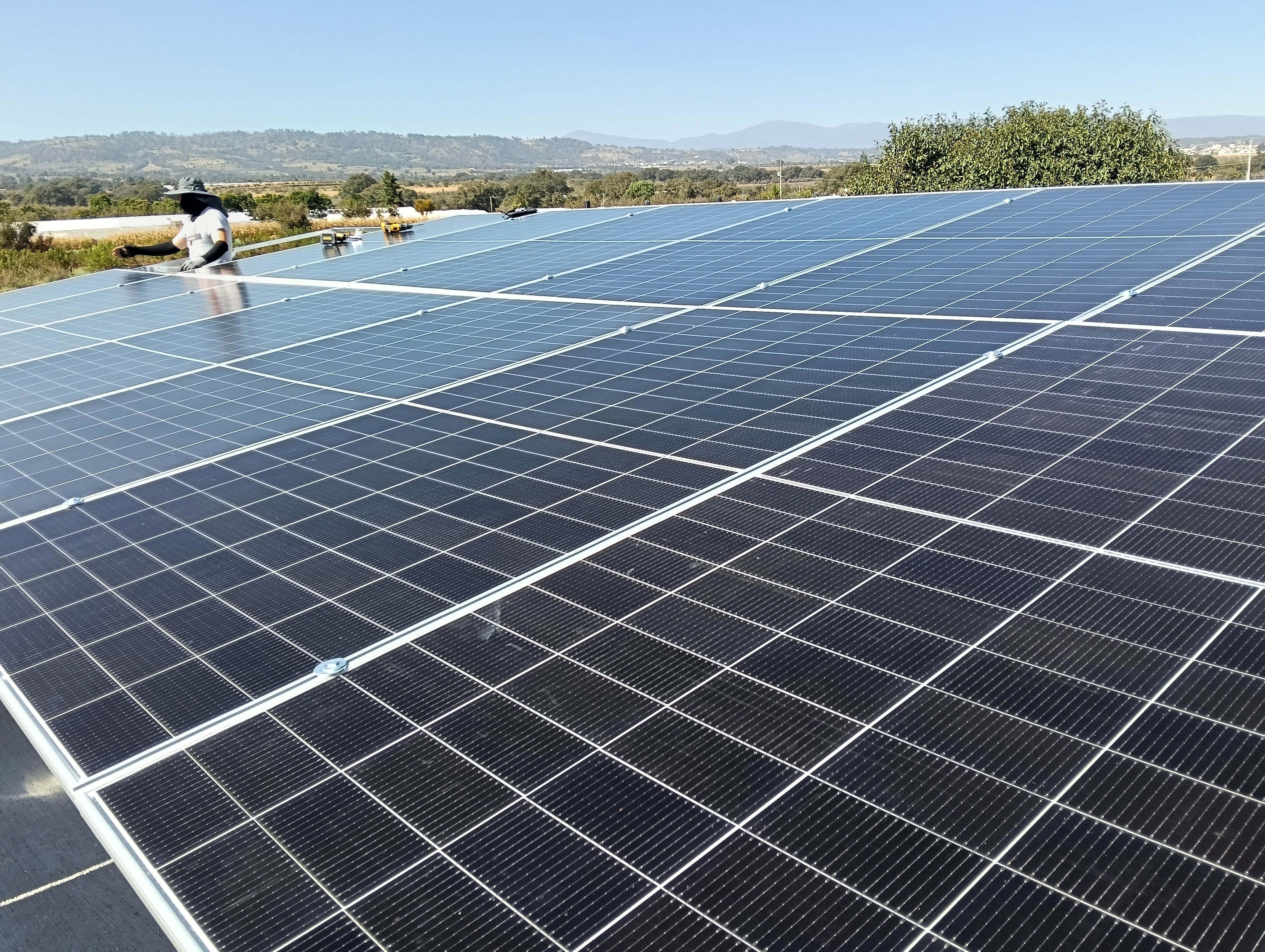 Sistema fotovoltaico instalado con trámite CFE por Alta Energía Eléctrica